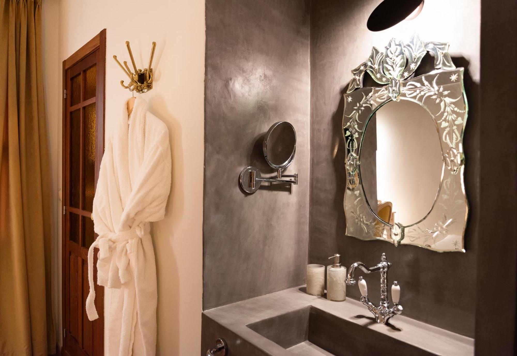 Hotel Boutique Posada Castaneda Granada Bagian luar foto